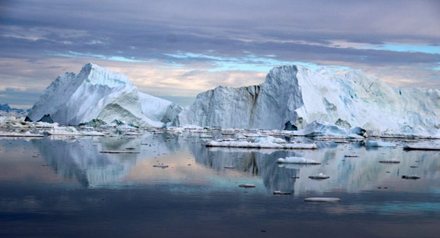 Gheaţa din Groenlanda se topeşte mai repede
